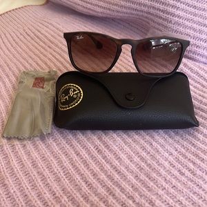 Ray Ban “Chris” tortoise brown